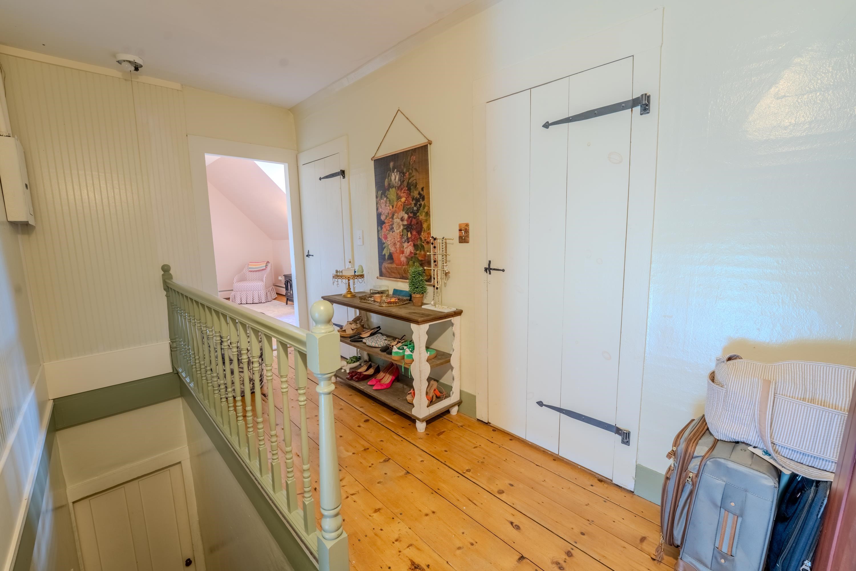 1366 Easton Road