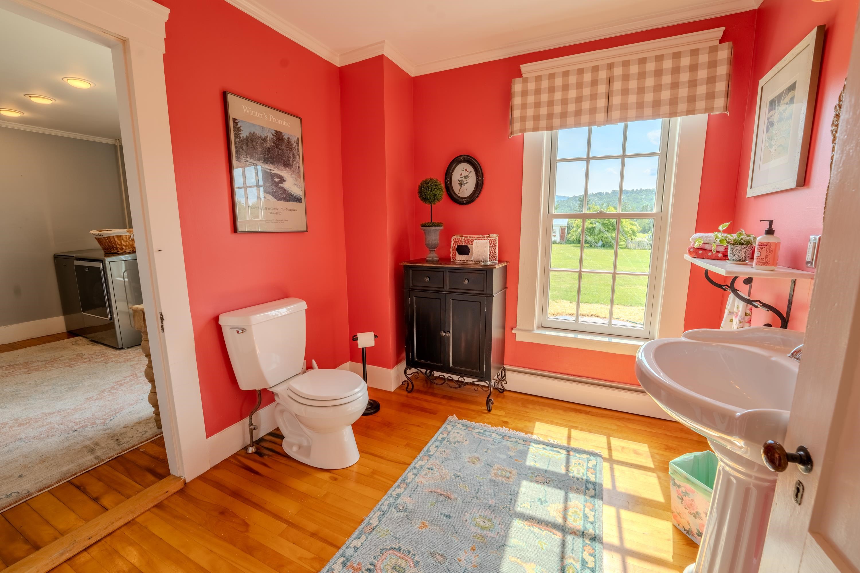 1366 Easton Road