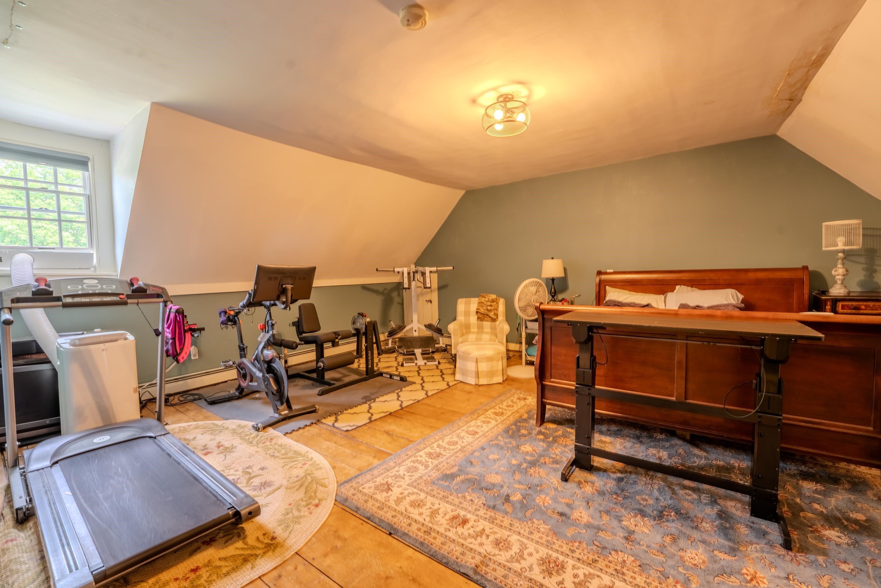 1366 Easton Road