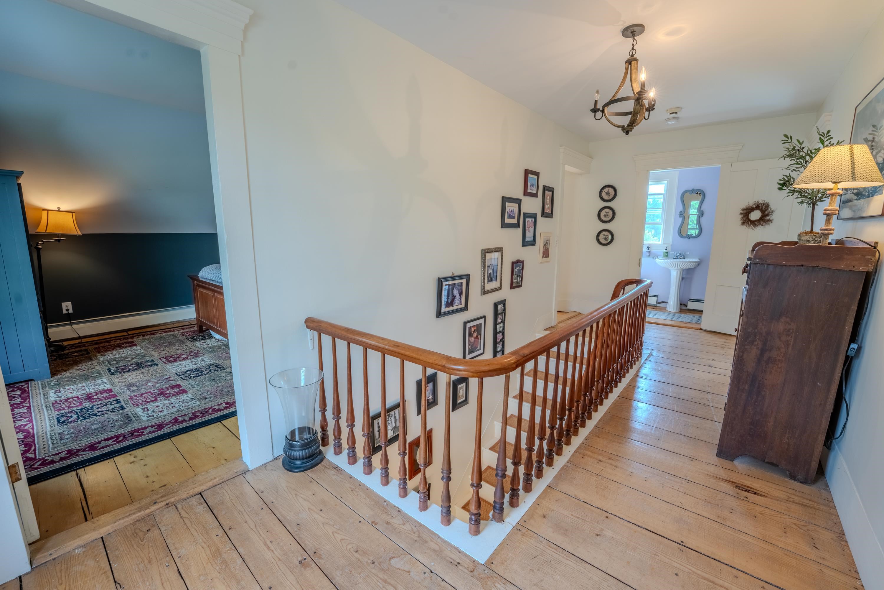 1366 Easton Road