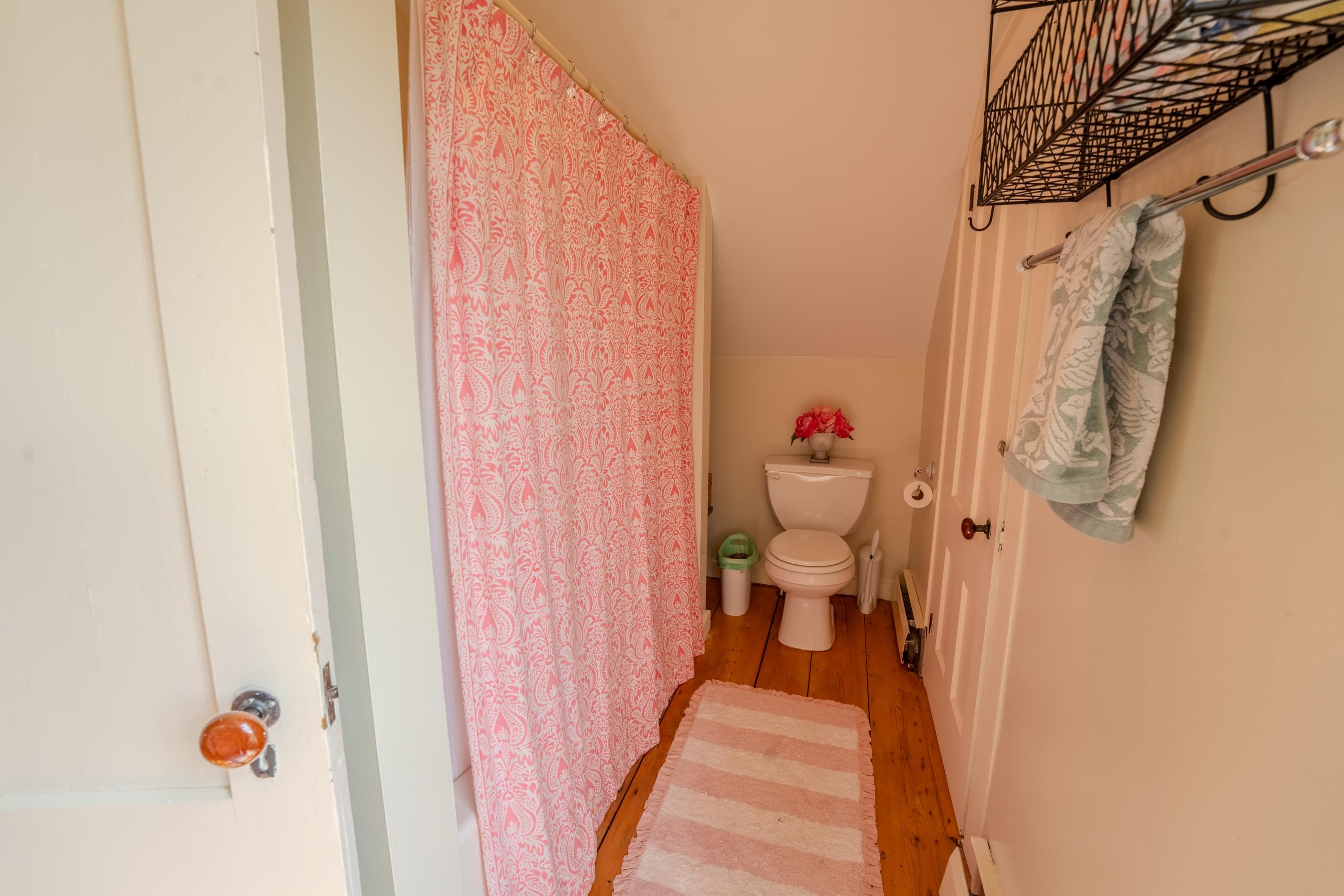 1366 Easton Road