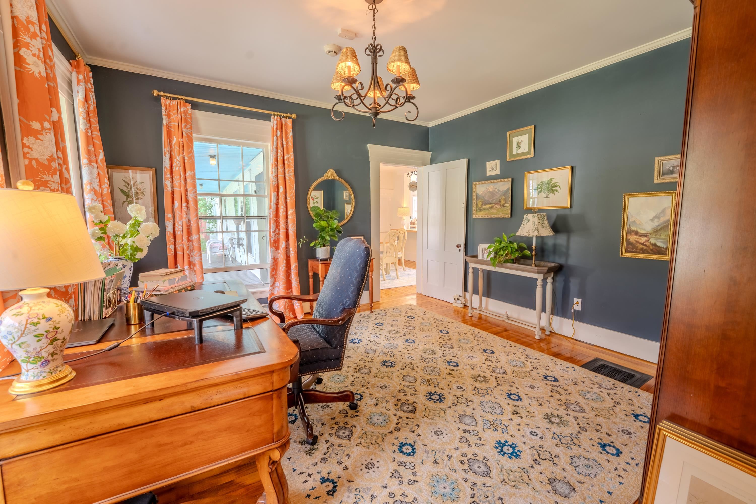 1366 Easton Road