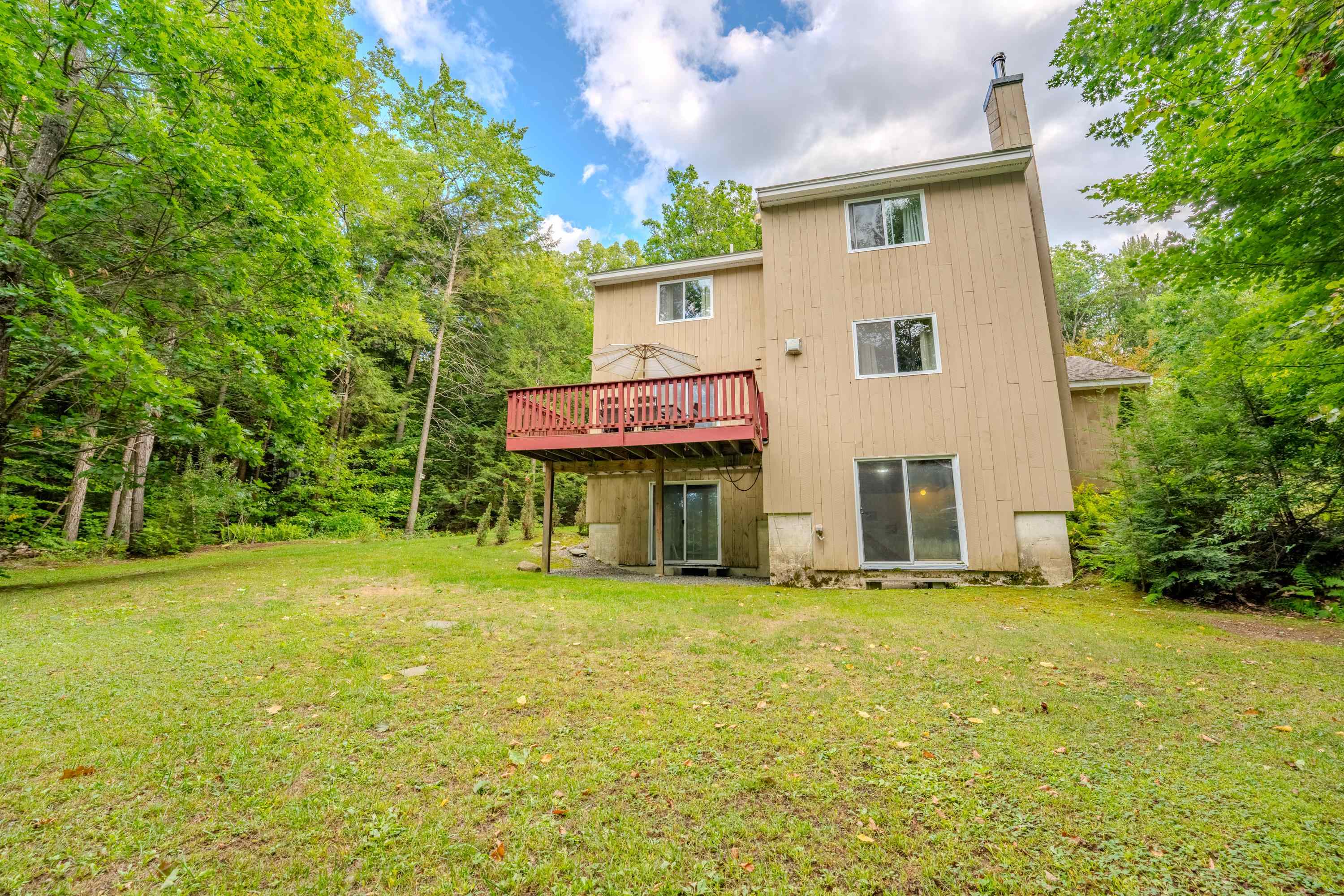 111 Holland Trail