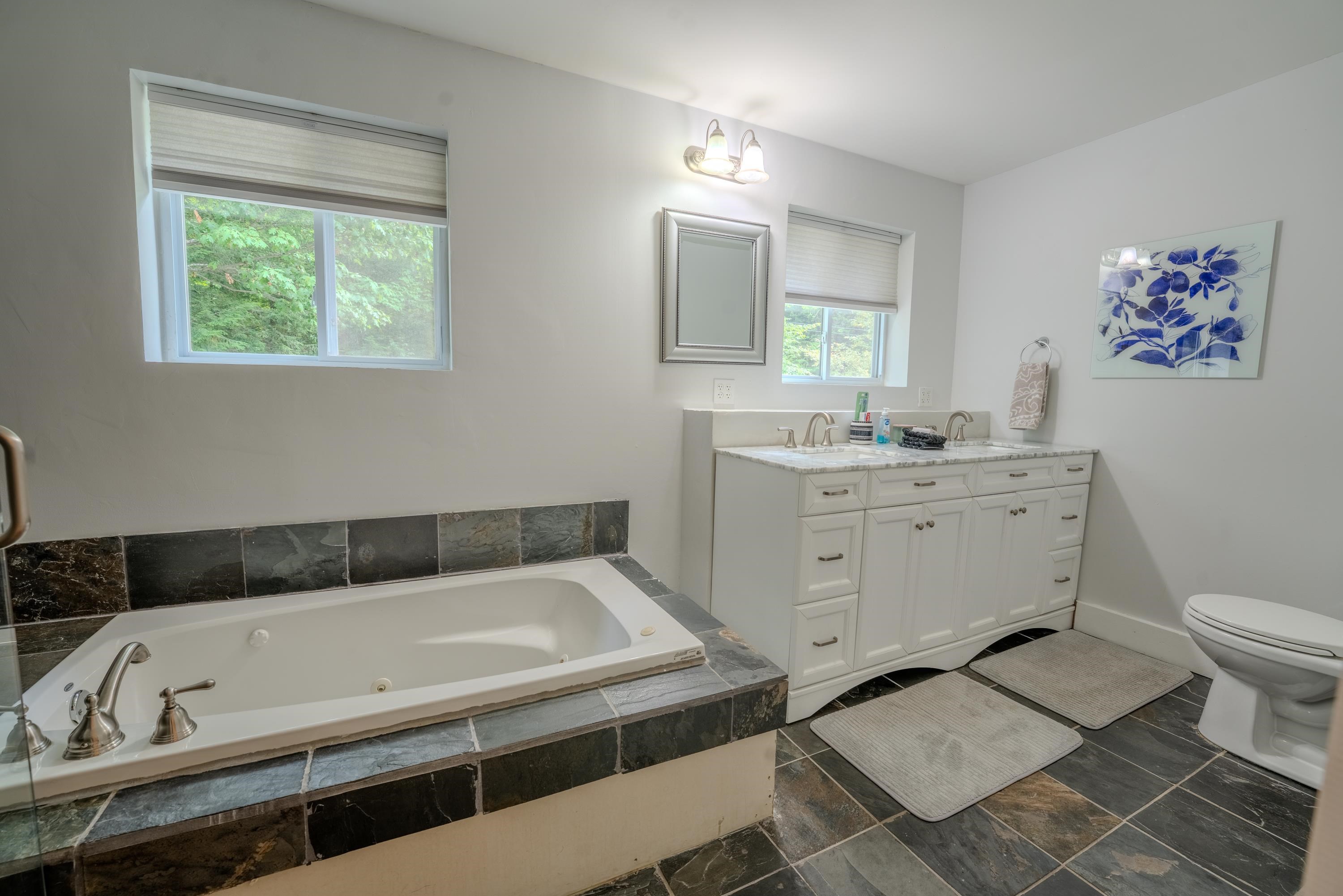111 Holland Trail