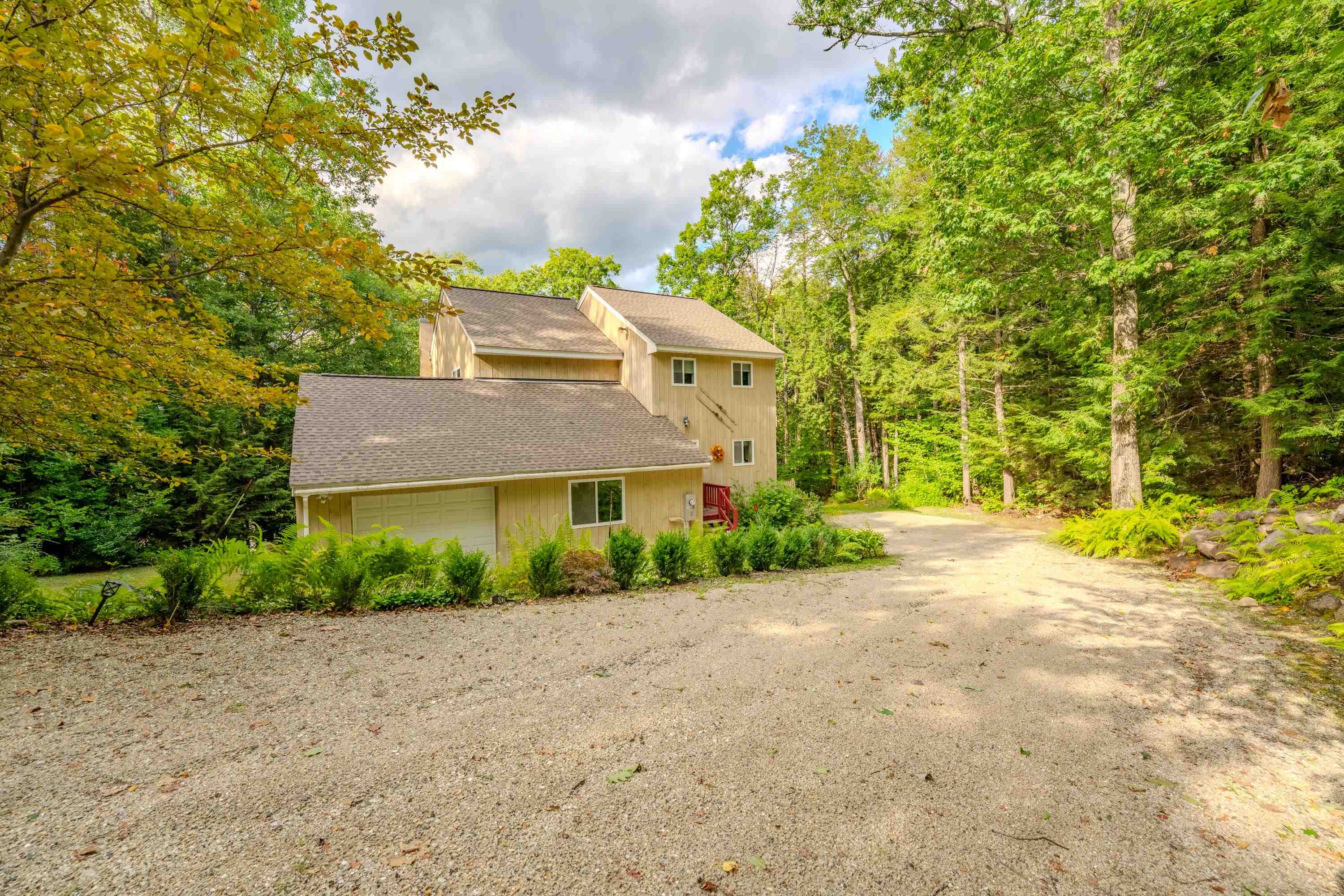 111 Holland Trail
