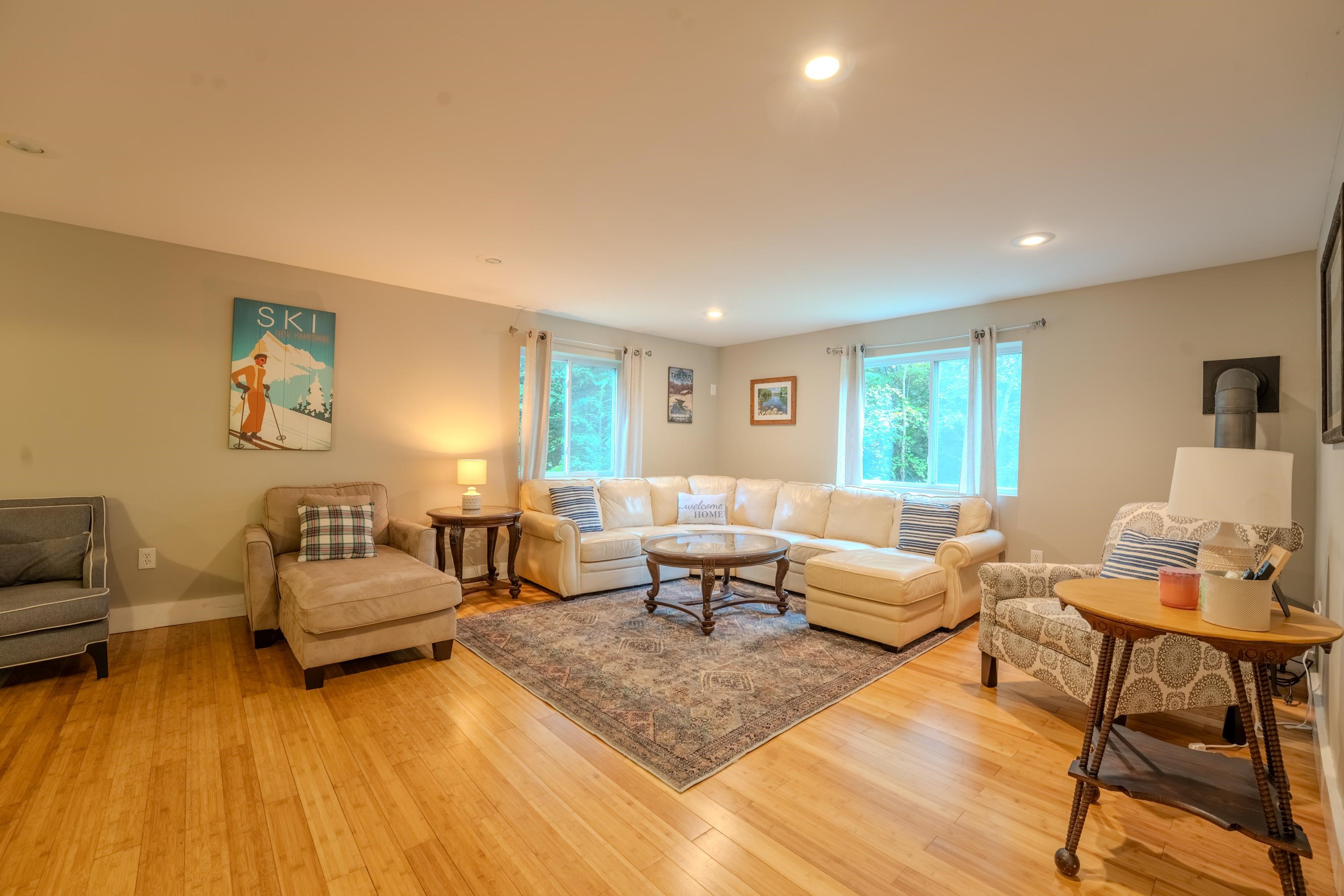 111 Holland Trail