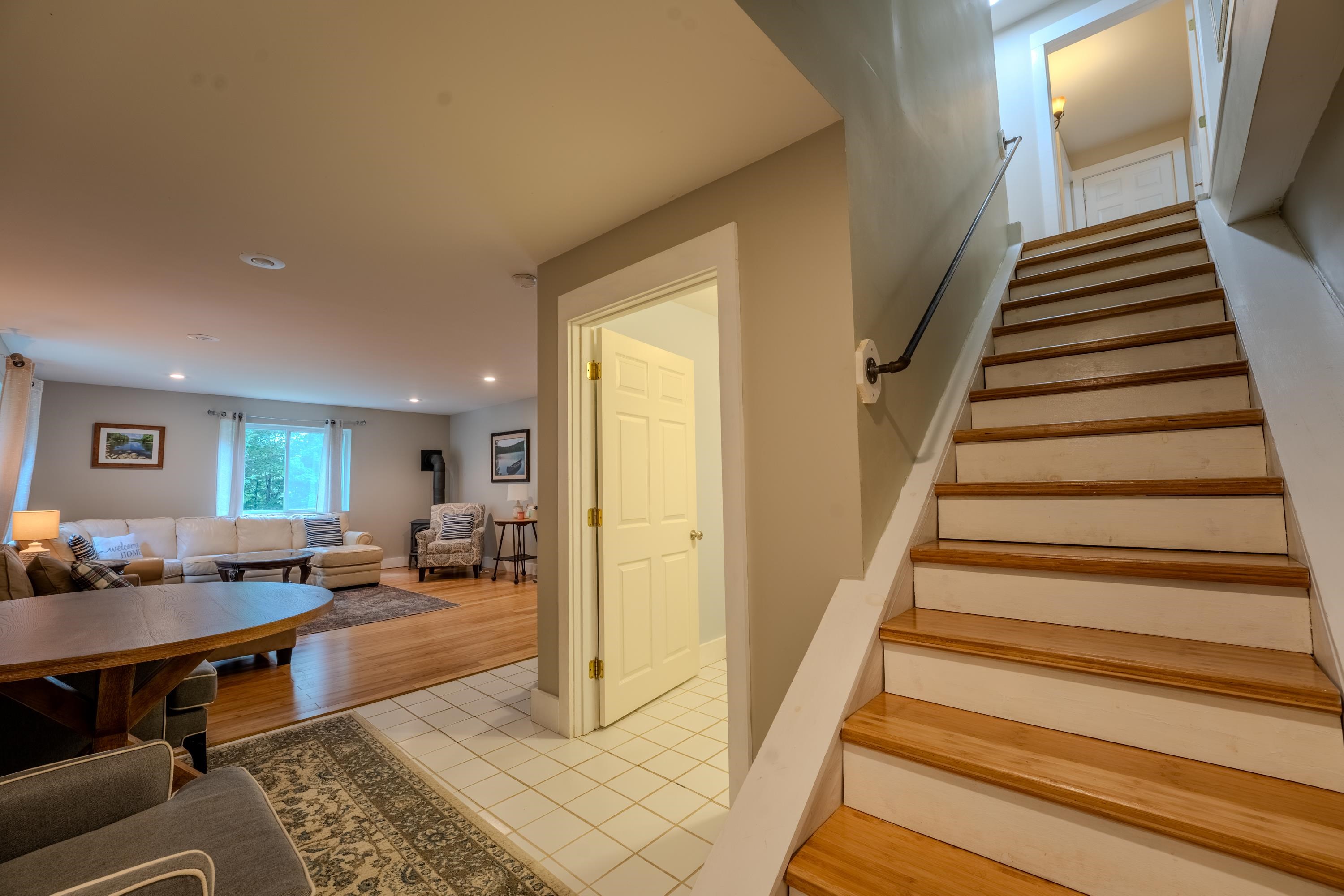111 Holland Trail