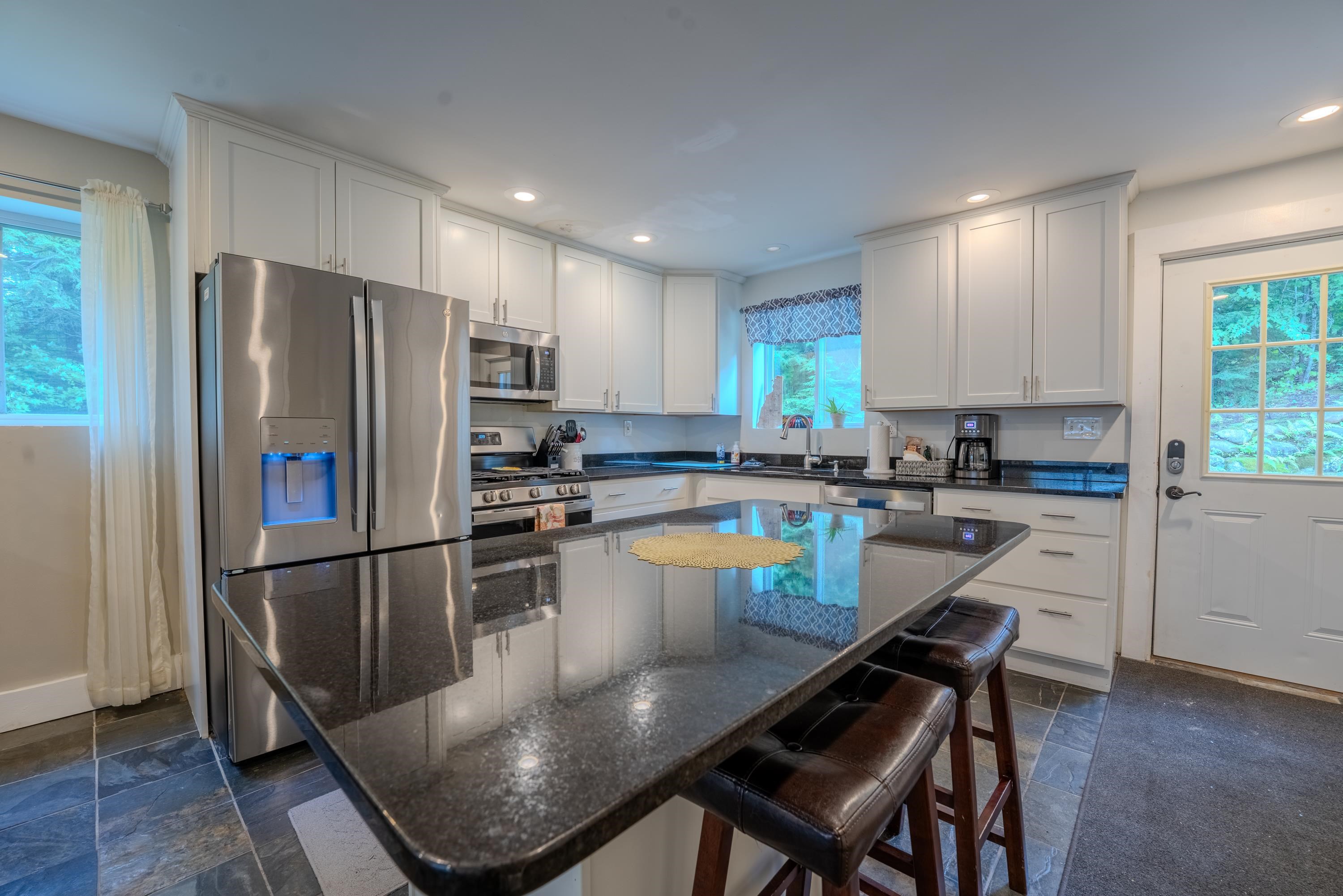 111 Holland Trail