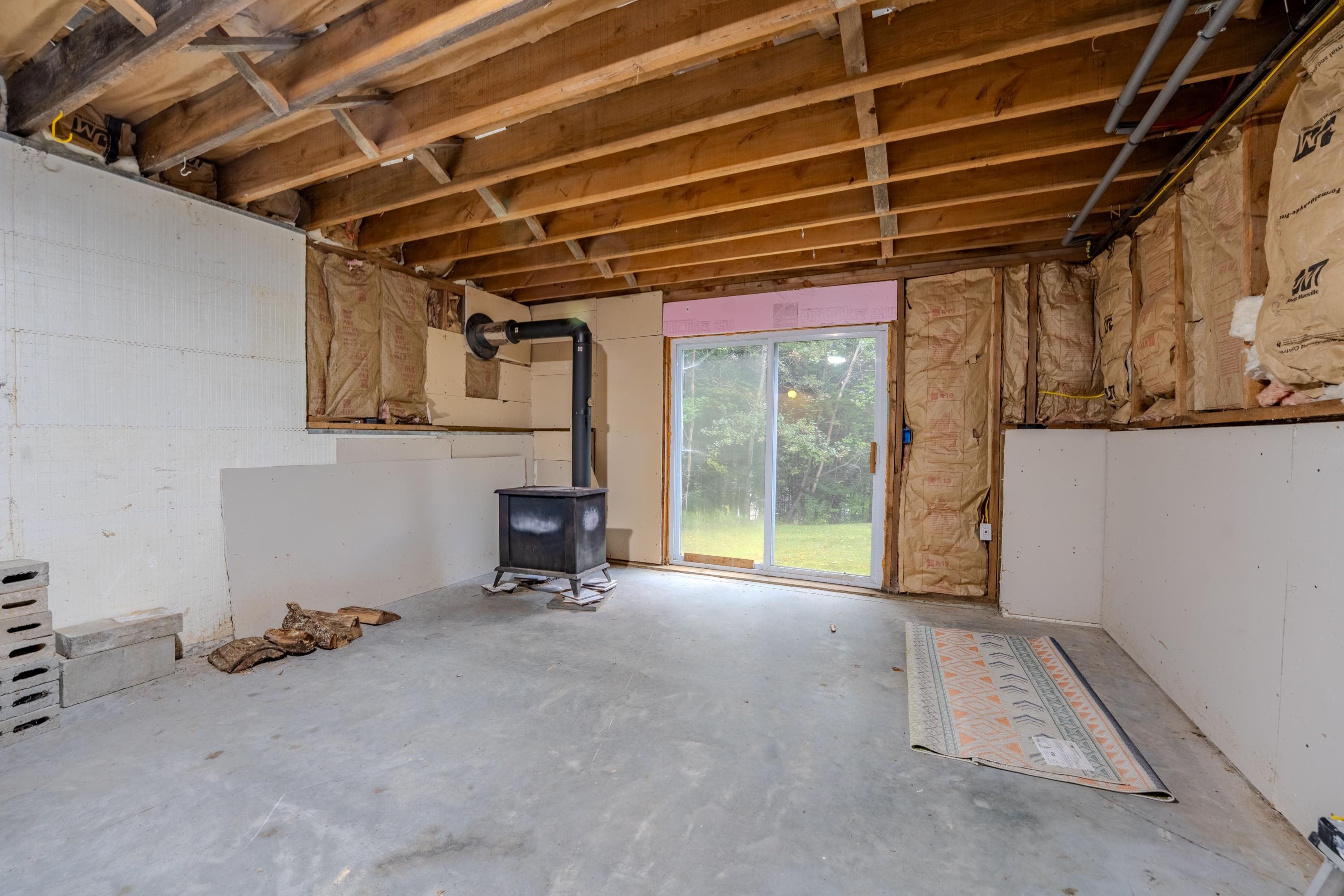 111 Holland Trail
