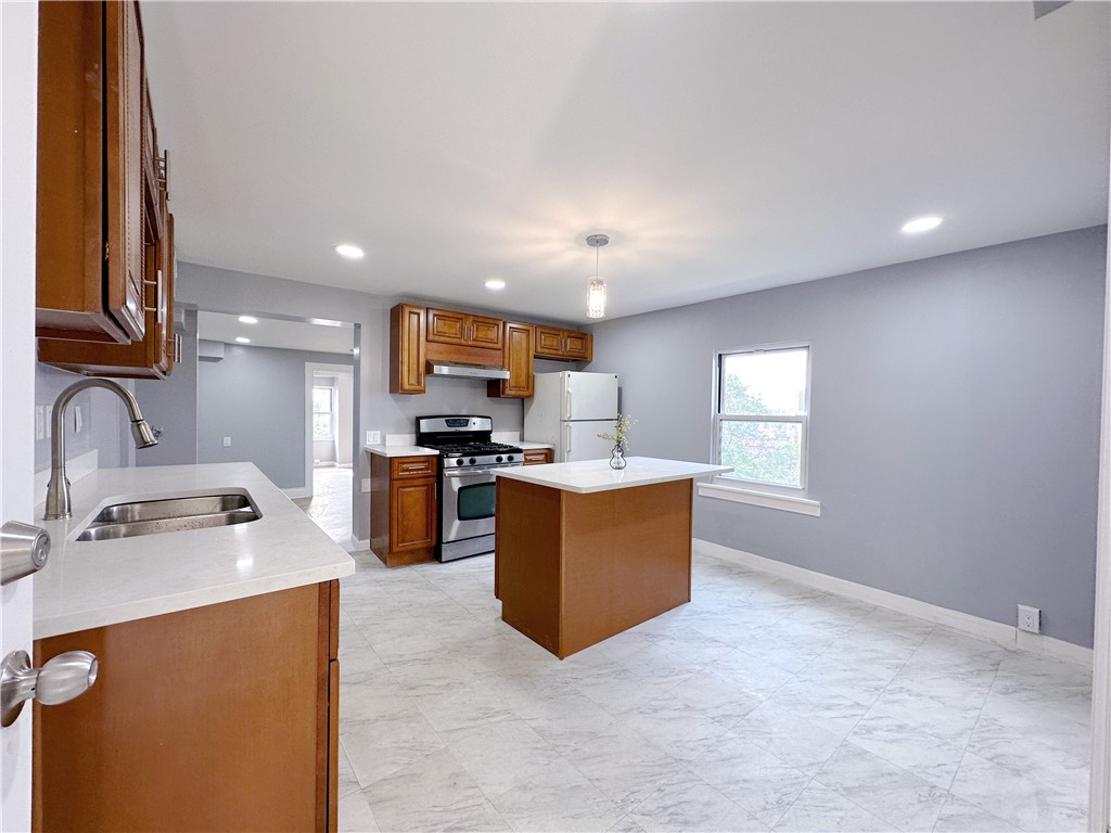 1004 Fritz St