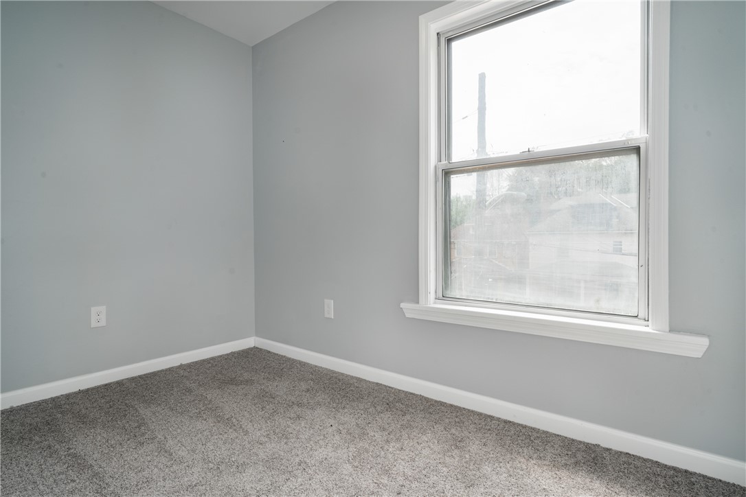 1126 4th Ave