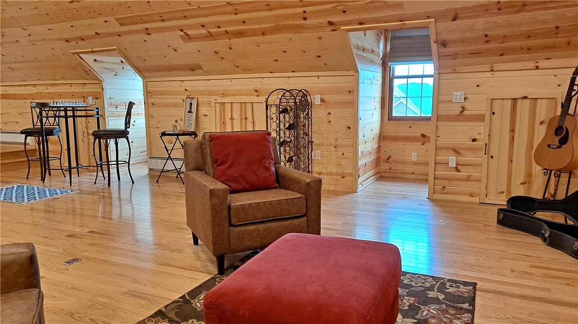 102 Drake Dr