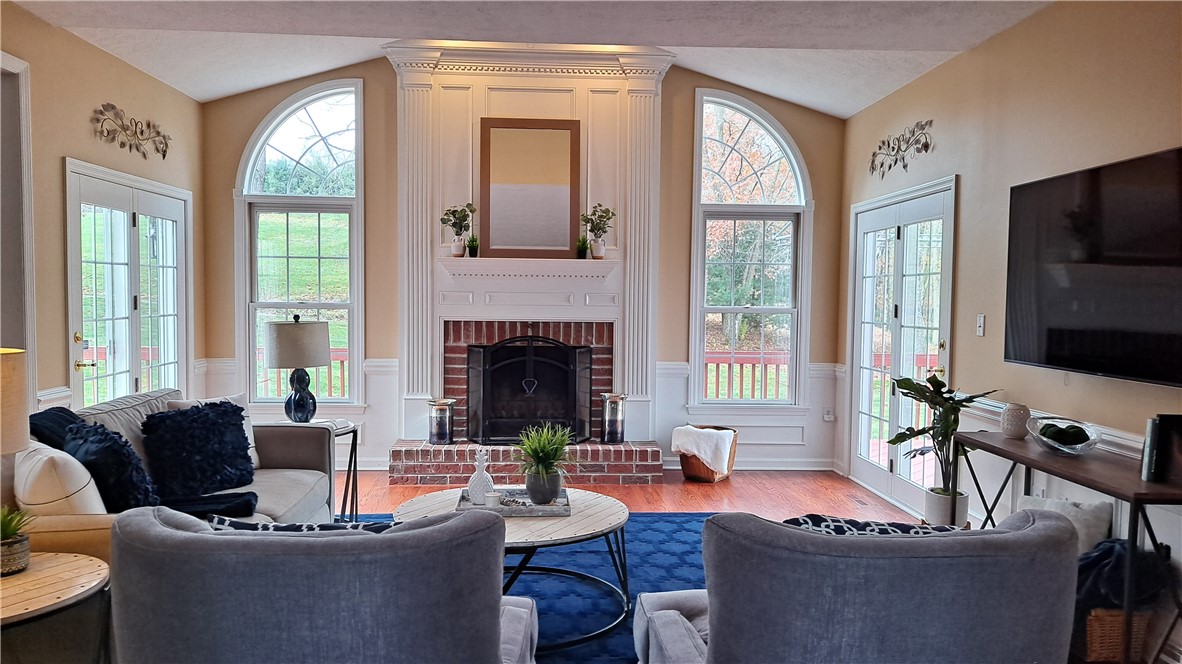 102 Drake Dr