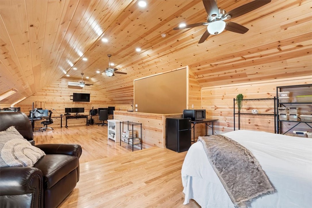 102 Drake Dr