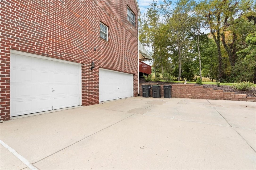 102 Drake Dr