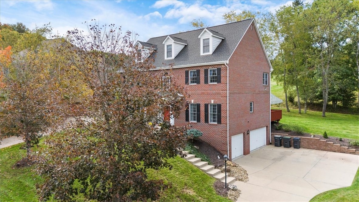 102 Drake Dr