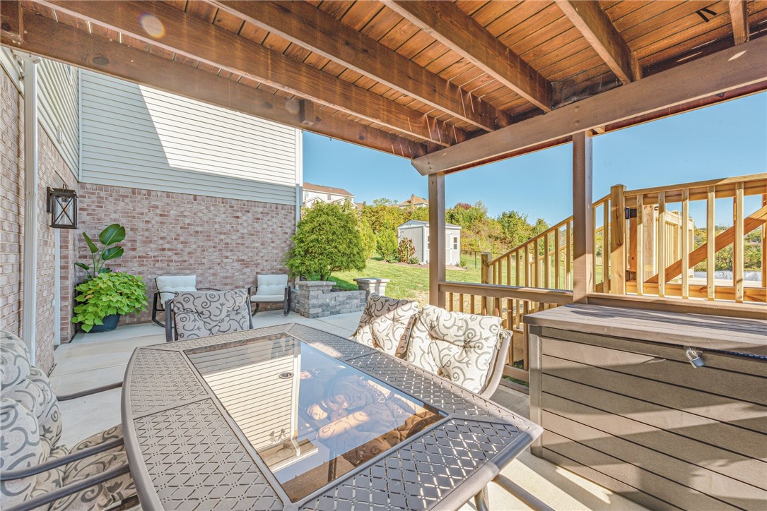 32 Deerfield Dr