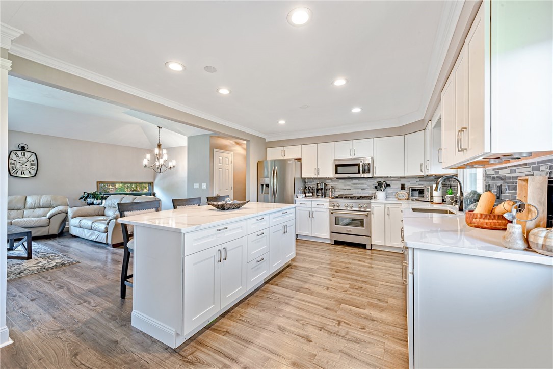 32 Deerfield Dr