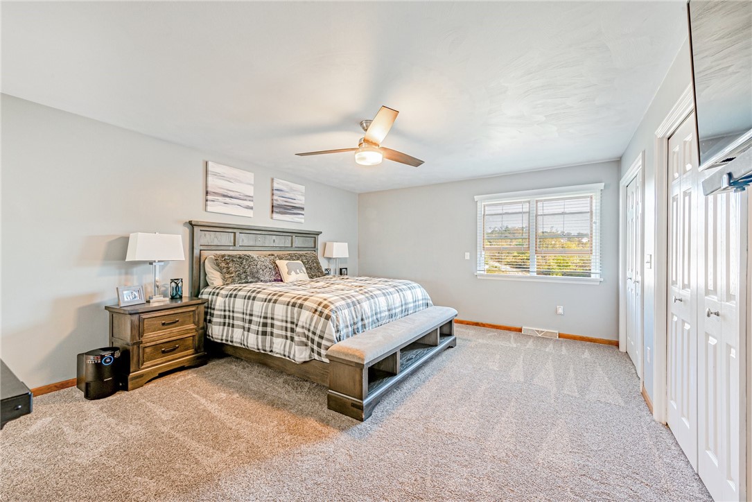 32 Deerfield Dr
