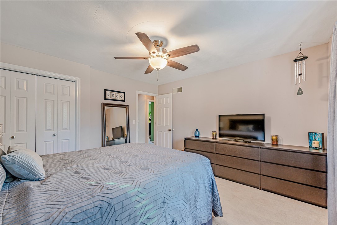 32 Deerfield Dr