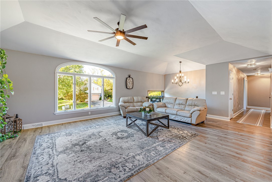 32 Deerfield Dr