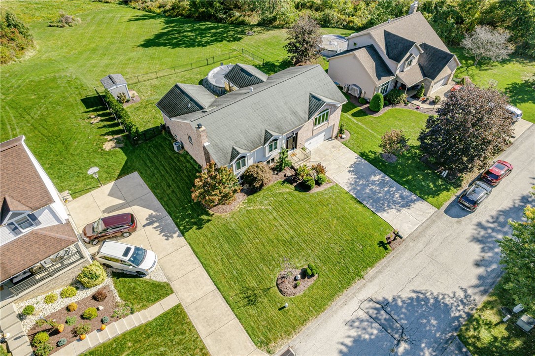 32 Deerfield Dr