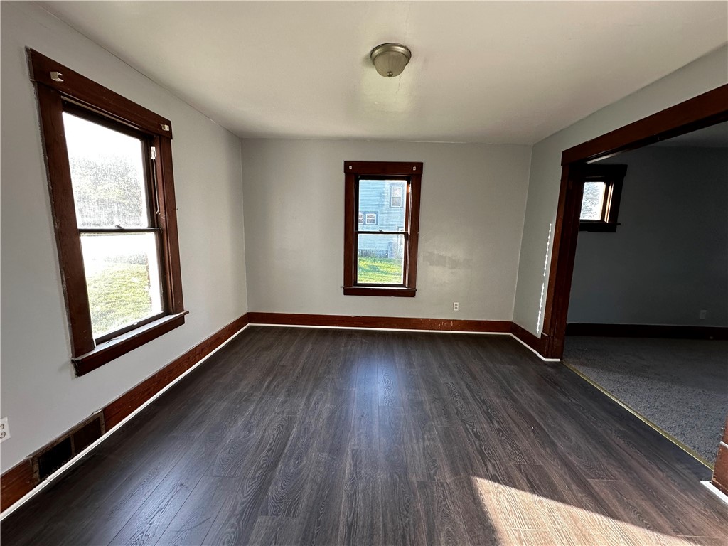 377 New Castle Ave