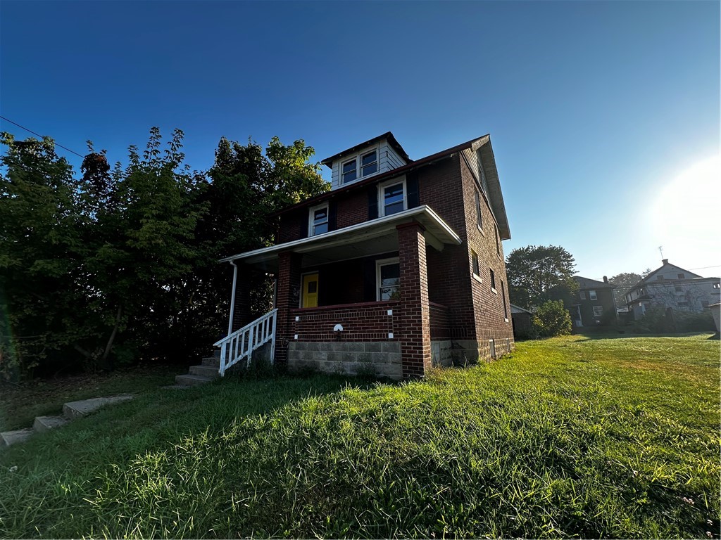 377 New Castle Ave