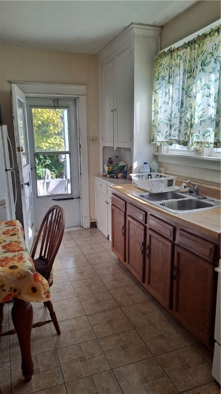 800 Ridge Ave