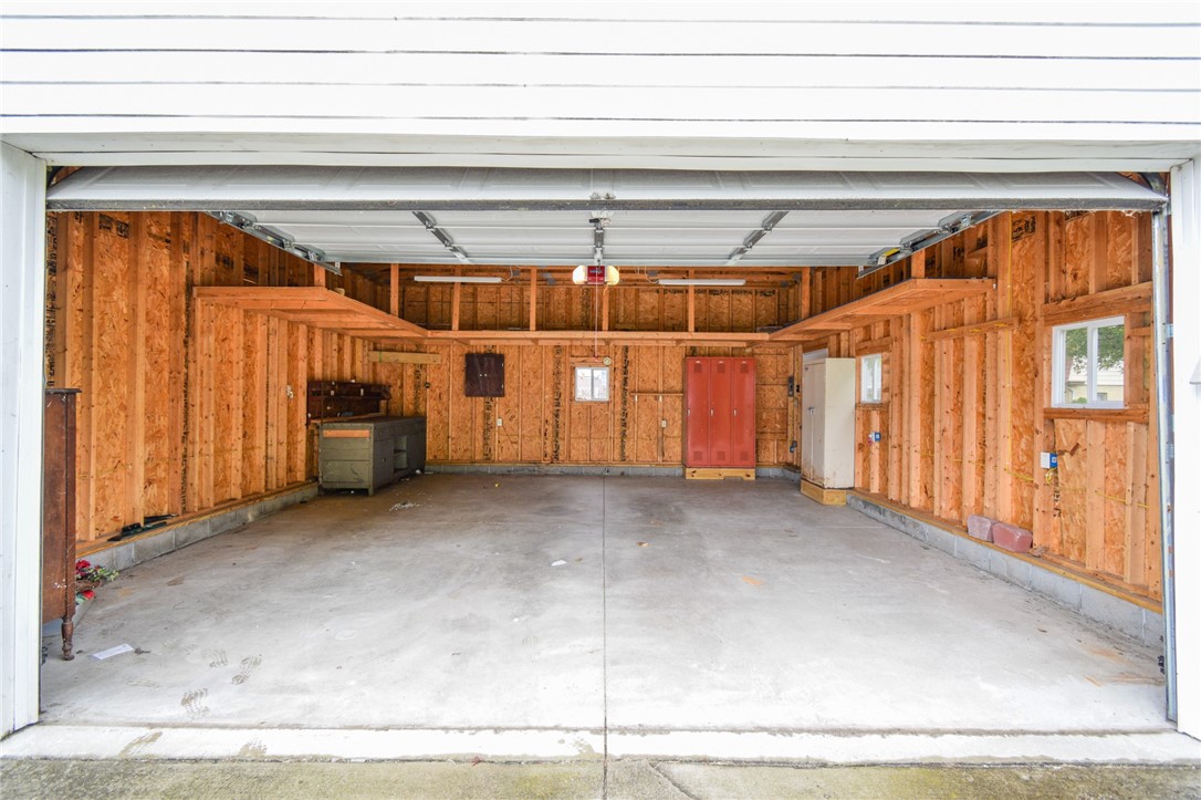1715 W Ridge Ave