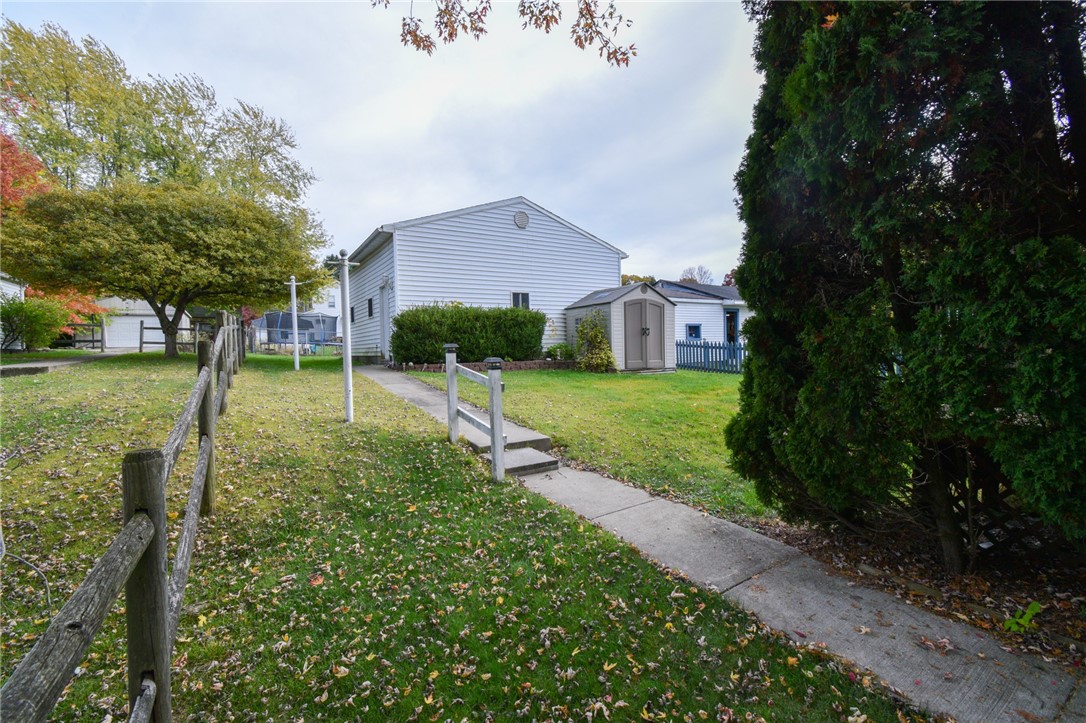 1715 W Ridge Ave