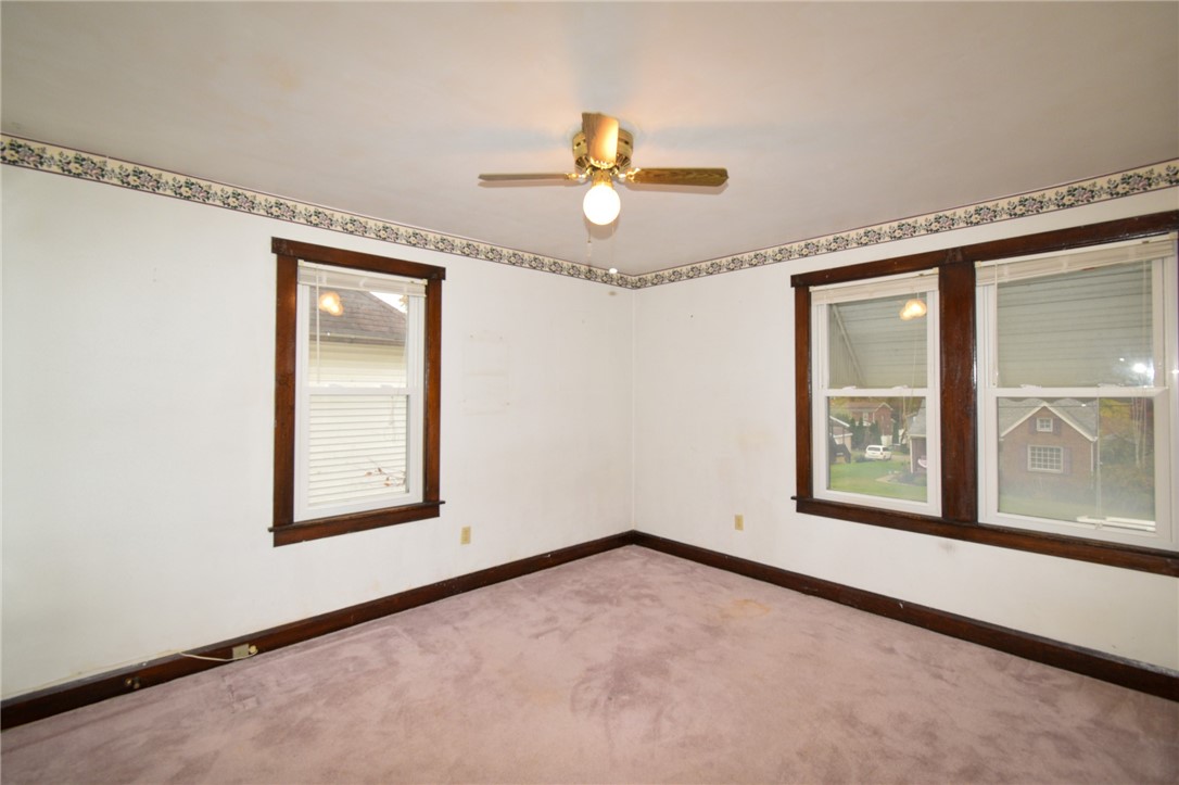 1715 W Ridge Ave