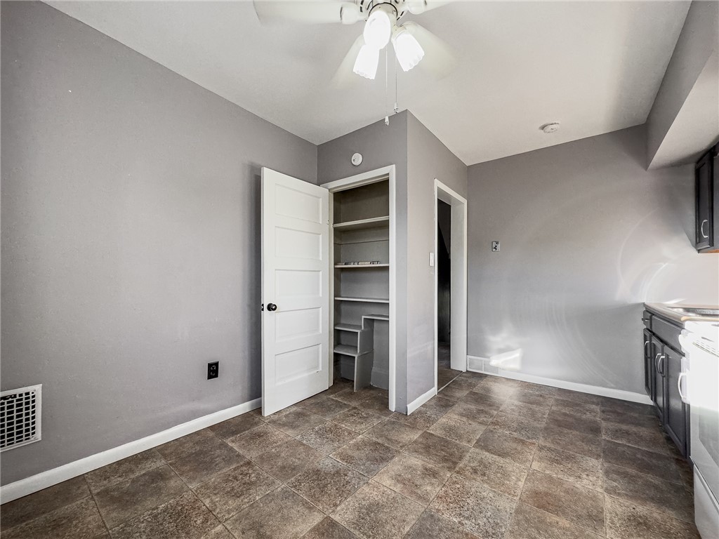 1025 Highland Ave