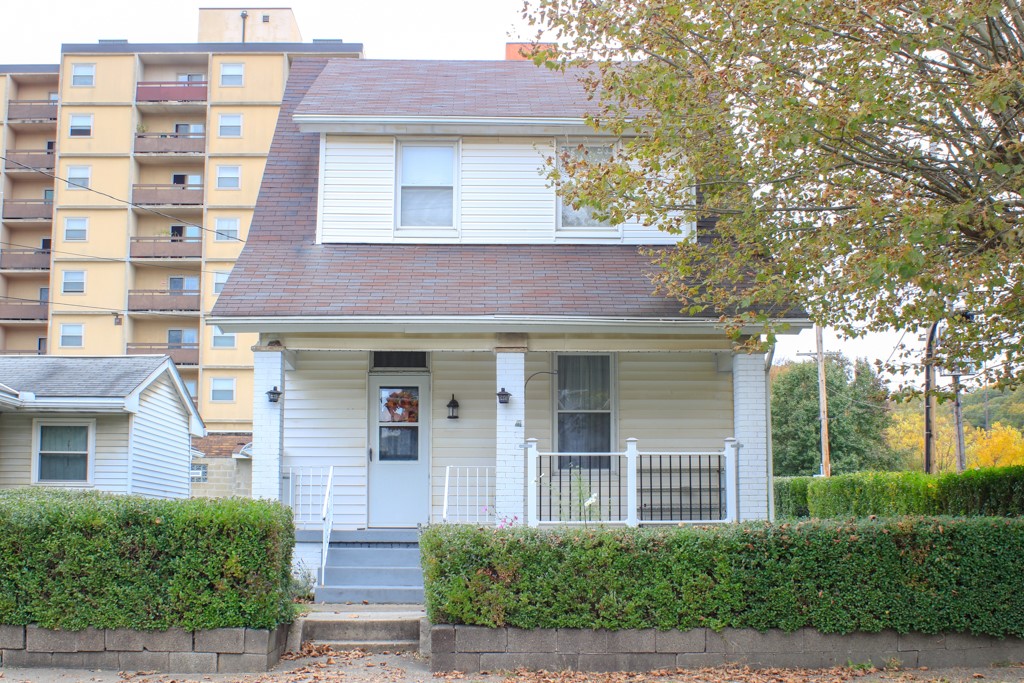 901 2nd Ave