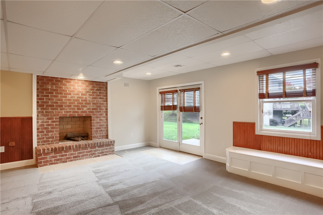 1827 Willow Oak Drive