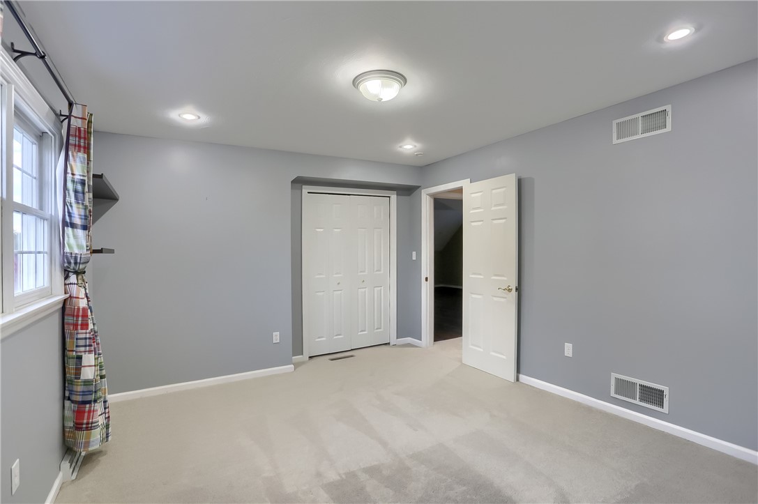 1827 Willow Oak Drive