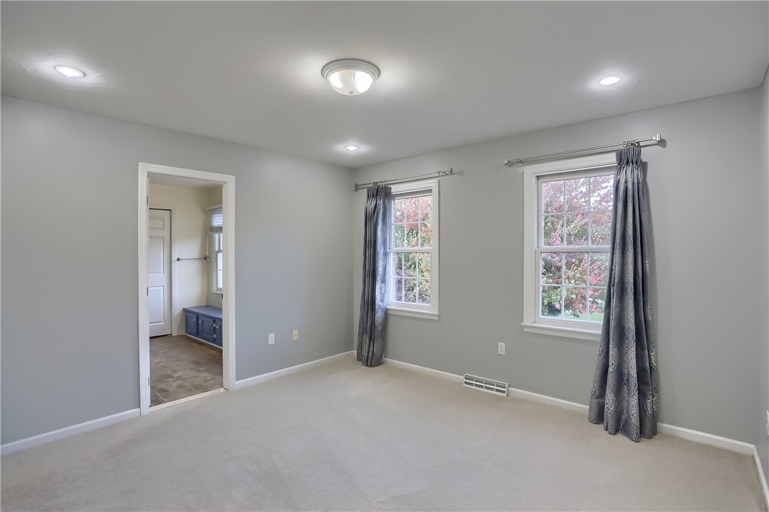 1827 Willow Oak Drive
