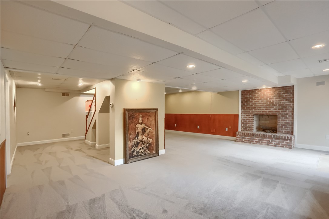 1827 Willow Oak Drive