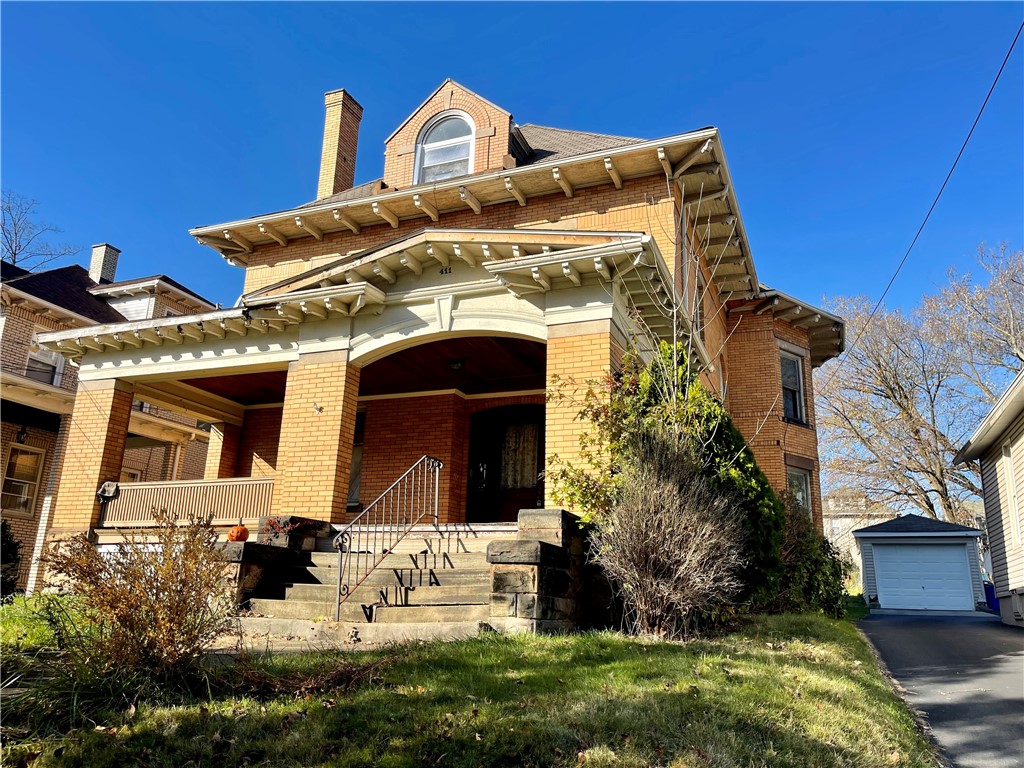 411 E Sheridan Ave