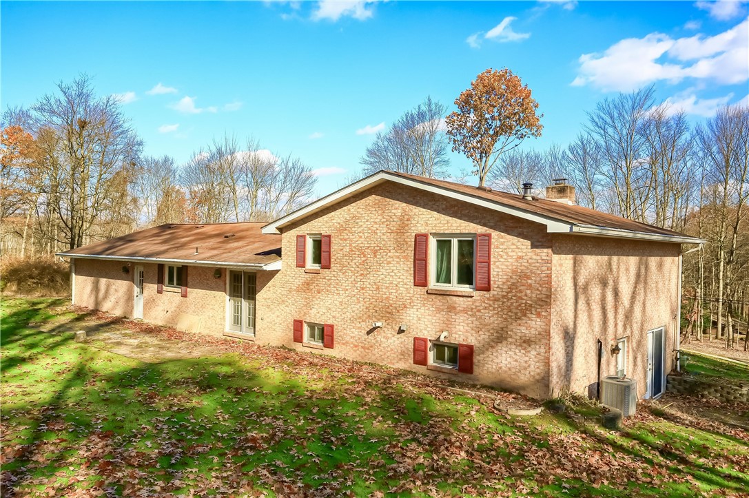 308 Ridgeway Dr