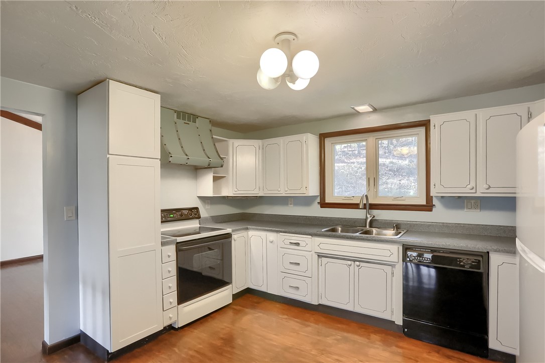 308 Ridgeway Dr