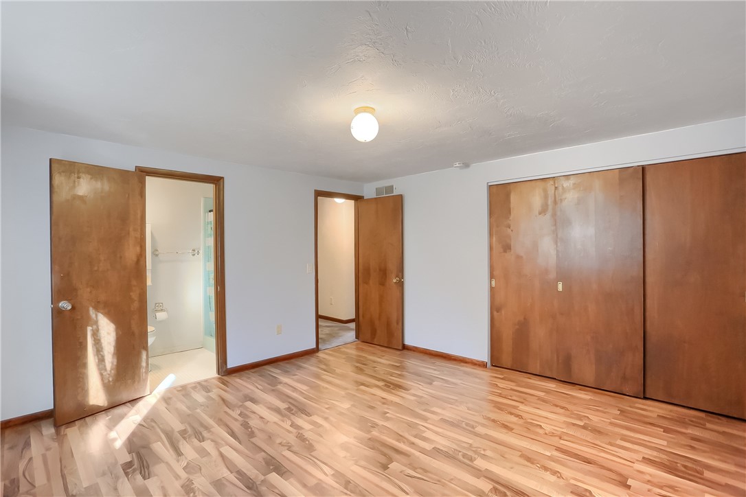 308 Ridgeway Dr