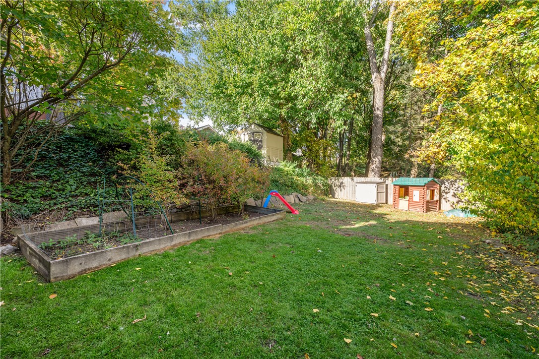 1023 Hamilton Ave.