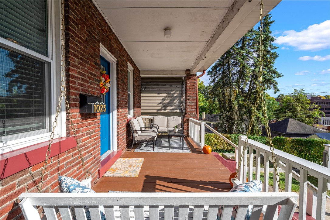1023 Hamilton Ave.