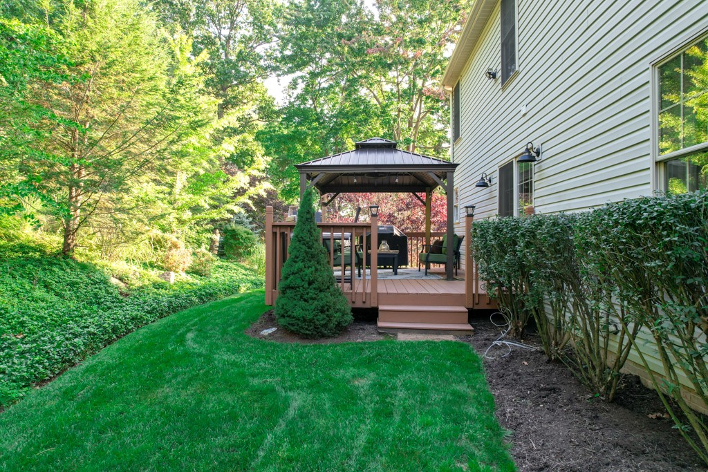 549 Dorchester Drive