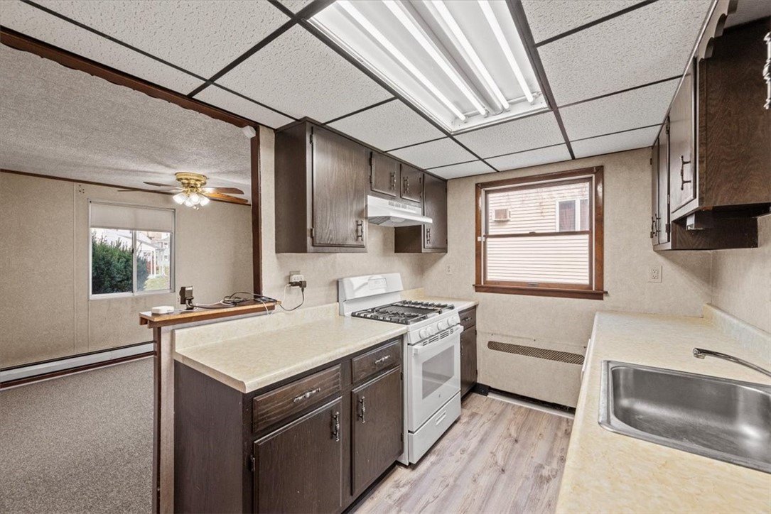 548 Lafayette Dr