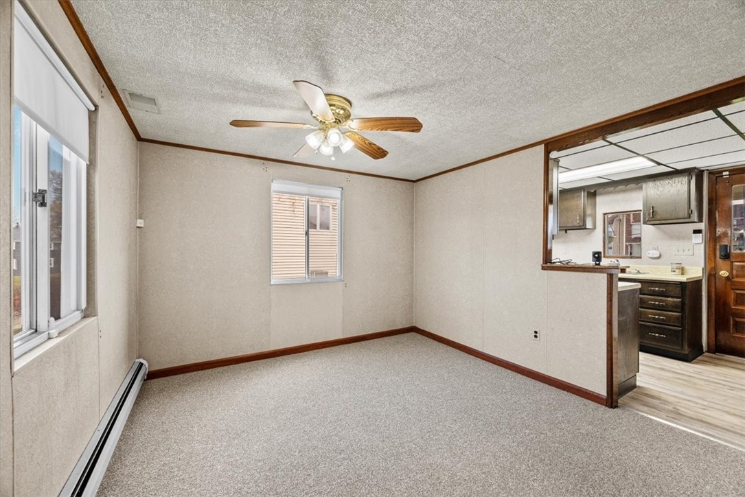 548 Lafayette Dr
