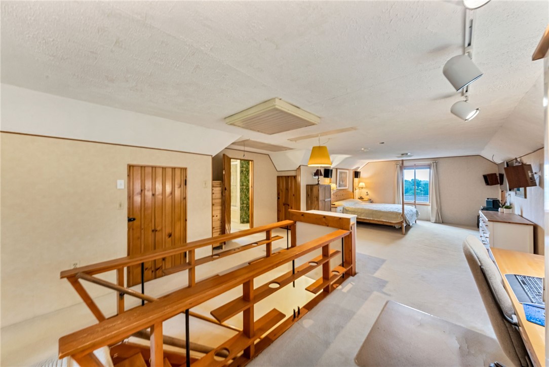 40 Elmhurst Rd