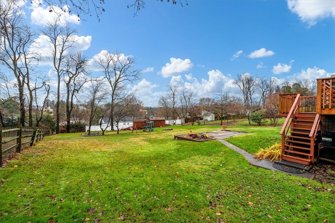 129 Claridge Dr