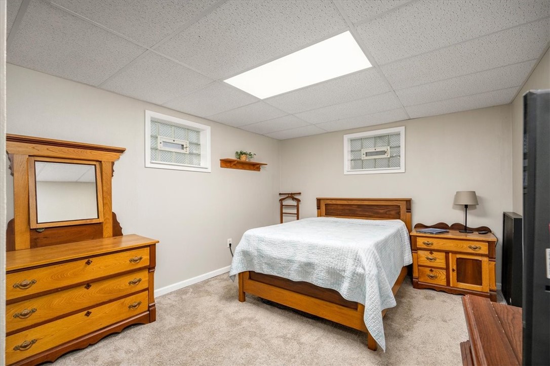 129 Claridge Dr